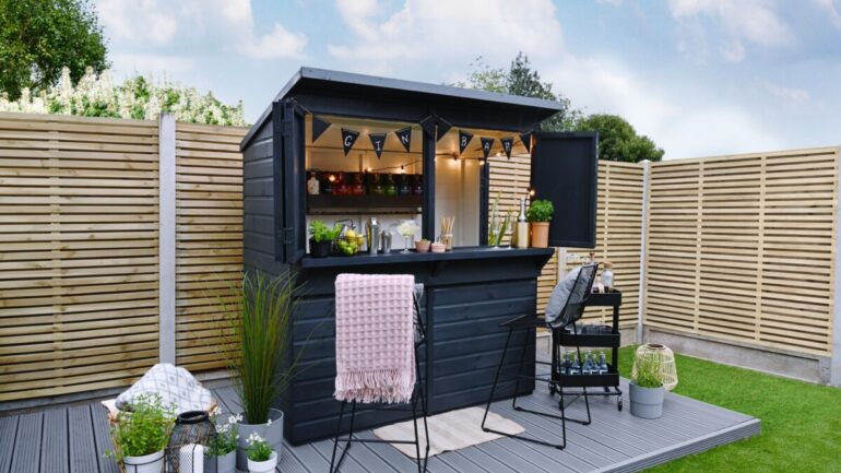 Forest Garden Welcomes Outdoor Entertaining